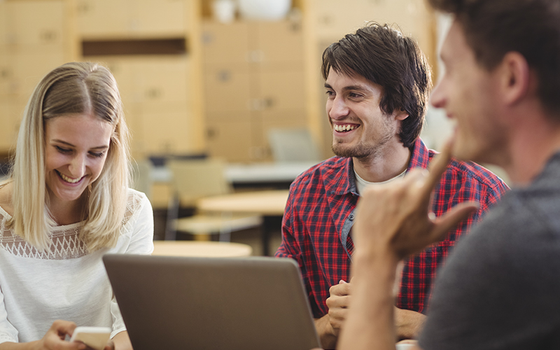 Building Confidence through Assertive Communication: A Path to Personal Empowerment